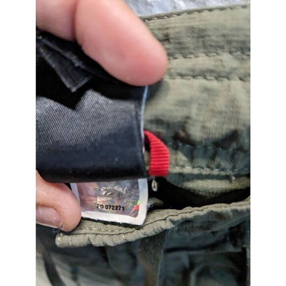 North Face Convertible Hiking Cargo Pant Capri Ripstop Khaki Green Womens 10 Med - Picture 4 of 11